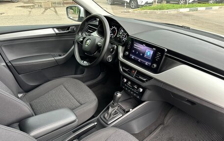Skoda Rapid II, 2021 год, 1 800 000 рублей, 11 фотография