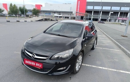 Opel Astra J, 2013 год, 880 000 рублей, 2 фотография