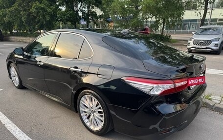 Toyota Camry, 2018 год, 3 100 000 рублей, 3 фотография