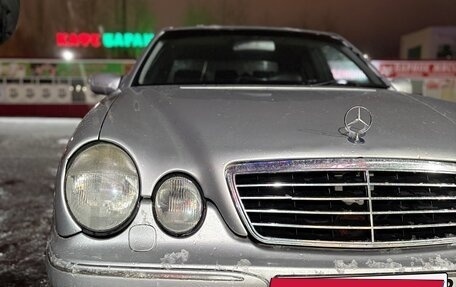 Mercedes-Benz E-Класс, 2001 год, 300 000 рублей, 5 фотография