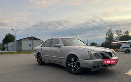 Mercedes-Benz E-Класс, 2001 год, 300 000 рублей, 3 фотография