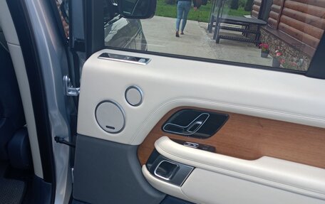 Land Rover Range Rover IV рестайлинг, 2018 год, 6 450 000 рублей, 30 фотография