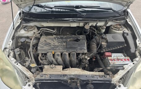 Toyota Matrix, 2002 год, 650 000 рублей, 11 фотография