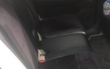 Toyota Wish II, 2011 год, 1 065 000 рублей, 15 фотография