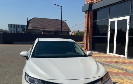 Toyota Camry, 2020 год, 2 990 000 рублей, 2 фотография