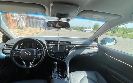 Toyota Camry, 2020 год, 2 990 000 рублей, 5 фотография