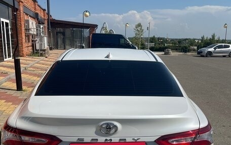Toyota Camry, 2020 год, 2 990 000 рублей, 4 фотография