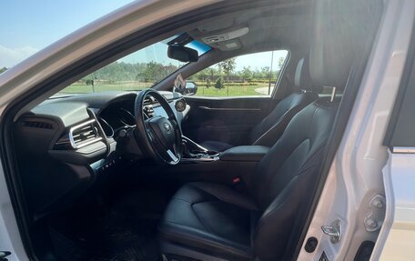 Toyota Camry, 2020 год, 2 990 000 рублей, 8 фотография