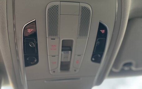 Audi A8, 2013 год, 1 950 000 рублей, 25 фотография