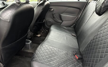 Renault Logan II, 2019 год, 650 000 рублей, 17 фотография