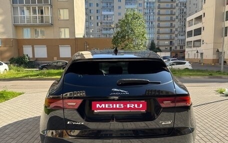 Jaguar E-Pace, 2018 год, 2 799 000 рублей, 38 фотография
