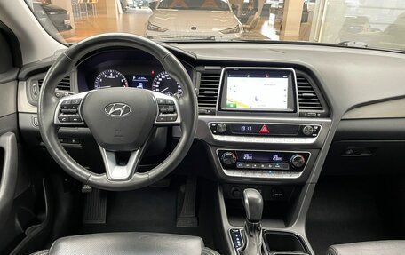 Hyundai Sonata VII, 2019 год, 1 897 000 рублей, 14 фотография