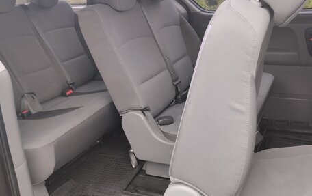 Hyundai H-1 II рестайлинг, 2011 год, 1 650 000 рублей, 5 фотография