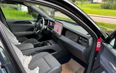 Volkswagen Tiguan, 2025 год, 4 797 000 рублей, 2 фотография