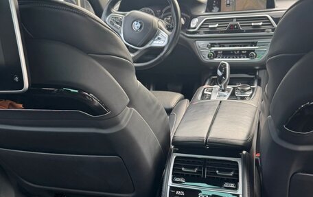 BMW 7 серия, 2017 год, 4 100 000 рублей, 7 фотография