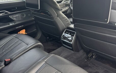 BMW 7 серия, 2017 год, 4 100 000 рублей, 6 фотография