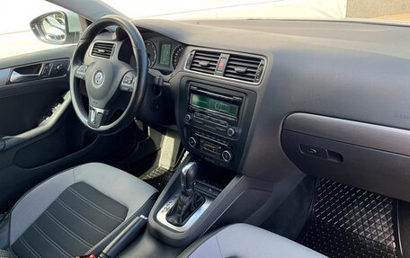 Volkswagen Jetta VI, 2012 год, 1 327 800 рублей, 8 фотография