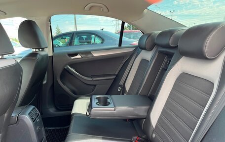 Volkswagen Jetta VI, 2012 год, 1 327 800 рублей, 11 фотография