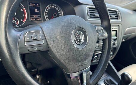 Volkswagen Jetta VI, 2012 год, 1 327 800 рублей, 20 фотография
