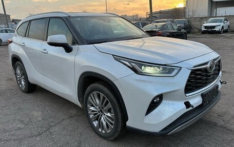 Toyota Highlander, 2025 год, 4 900 000 рублей, 3 фотография