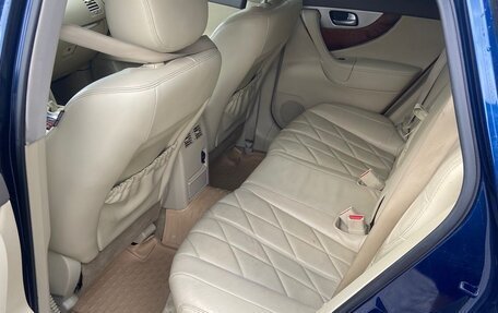 Infiniti QX70, 2015 год, 1 990 000 рублей, 7 фотография