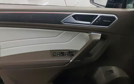 Volkswagen Tiguan II, 2021 год, 2 715 795 рублей, 6 фотография