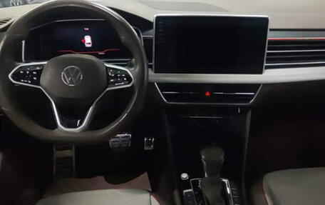 Volkswagen Tiguan II, 2021 год, 2 715 795 рублей, 11 фотография