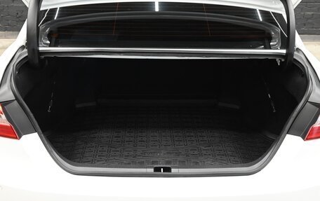 Toyota Camry, 2019 год, 2 500 000 рублей, 8 фотография