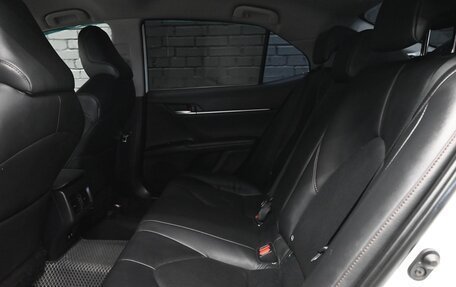 Toyota Camry, 2019 год, 2 500 000 рублей, 12 фотография