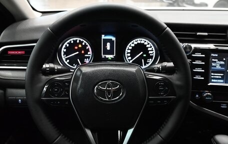 Toyota Camry, 2019 год, 2 500 000 рублей, 17 фотография