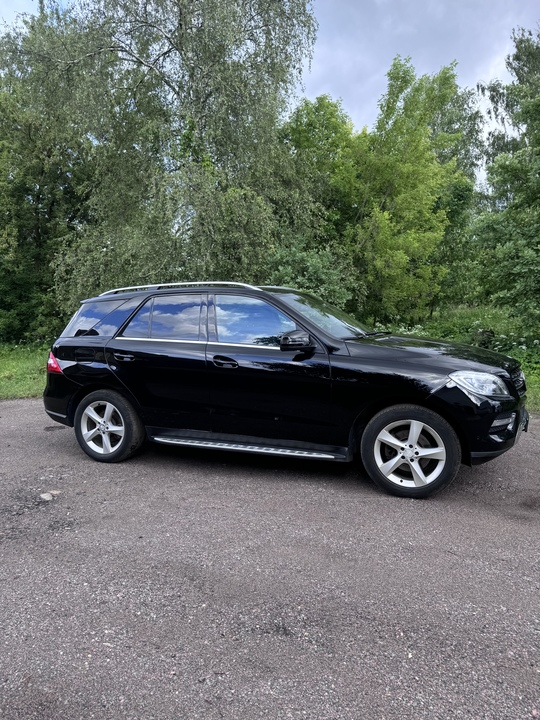 Mercedes-Benz M-Класс W166, 2013 год, 2 300 000 рублей, 2 фотография