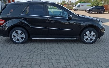 Mercedes-Benz M-Класс, 2009 год, 1 350 000 рублей, 1 фотография