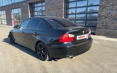 BMW 3 серия, 2005 год, 900 000 рублей, 3 фотография