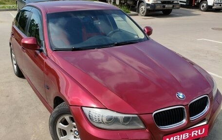 BMW 3 серия, 2011 год, 1 000 000 рублей, 16 фотография