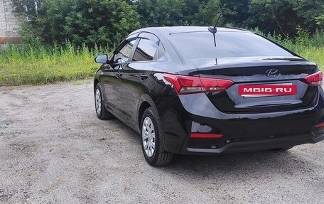 Hyundai Solaris II рестайлинг, 2018 год, 1 390 000 рублей, 9 фотография
