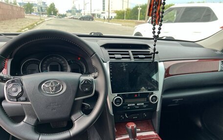 Toyota Camry, 2012 год, 1 650 000 рублей, 10 фотография