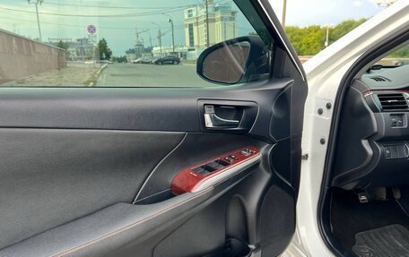 Toyota Camry, 2012 год, 1 650 000 рублей, 12 фотография