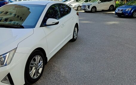 Hyundai Elantra VI рестайлинг, 2019 год, 1 800 000 рублей, 2 фотография