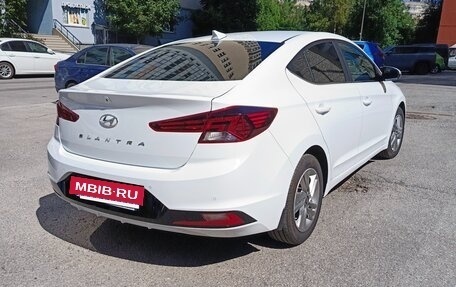 Hyundai Elantra VI рестайлинг, 2019 год, 1 800 000 рублей, 10 фотография