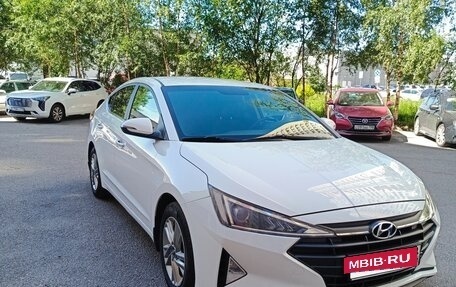 Hyundai Elantra VI рестайлинг, 2019 год, 1 800 000 рублей, 5 фотография