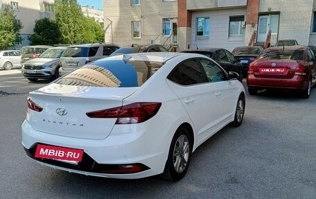Hyundai Elantra VI рестайлинг, 2019 год, 1 800 000 рублей, 4 фотография