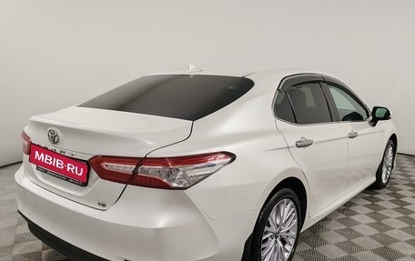 Toyota Camry, 2018 год, 3 120 000 рублей, 5 фотография