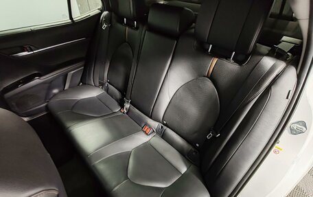 Toyota Camry, 2018 год, 3 120 000 рублей, 22 фотография