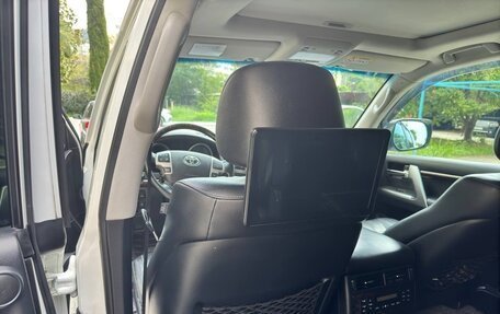 Toyota Land Cruiser 200, 2013 год, 4 500 000 рублей, 8 фотография
