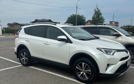 Toyota RAV4, 2016 год, 2 530 000 рублей, 6 фотография