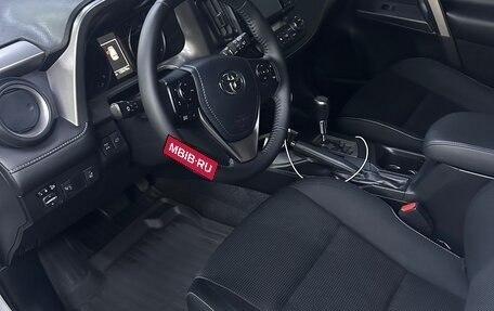 Toyota RAV4, 2016 год, 2 530 000 рублей, 8 фотография