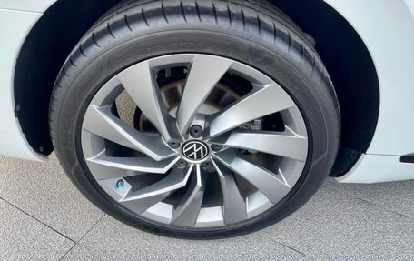 Volkswagen Passat CC, 2022 год, 2 200 000 рублей, 22 фотография