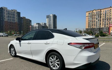 Toyota Camry, 2019 год, 1 670 000 рублей, 5 фотография
