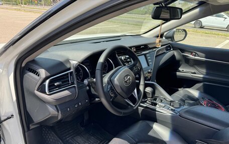 Toyota Camry, 2019 год, 1 670 000 рублей, 9 фотография