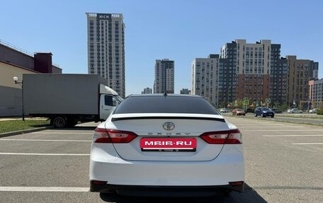 Toyota Camry, 2019 год, 1 670 000 рублей, 6 фотография